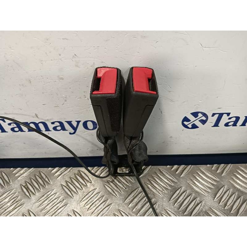 Recambio de enganche cinturon trasero izquierdo para opel astra k sports tourer 1.6 cdti dpf referencia OEM IAM 13409377  341945