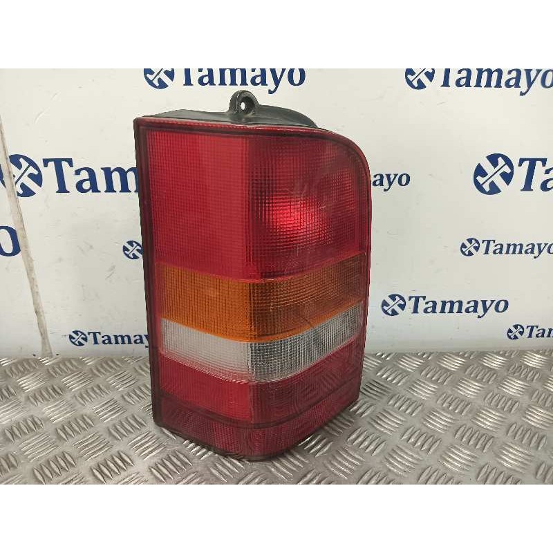 Recambio de piloto trasero izquierdo para mercedes vito (w638) combi referencia OEM IAM 6388201264 6388201664 6388201464