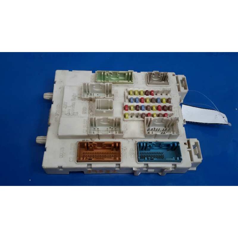 Recambio de caja reles / fusibles para ford focus turn. (cb8) 1.6 tdci cat referencia OEM IAM DM5T14014CJA 522075F07 BV6N14A73FU