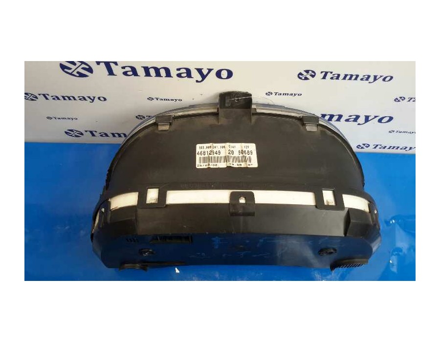 Recambio de cuadro instrumentos para fiat punto berlina (188) 1.9 diesel eco referencia OEM IAM 46812949 468129492090689 5030003