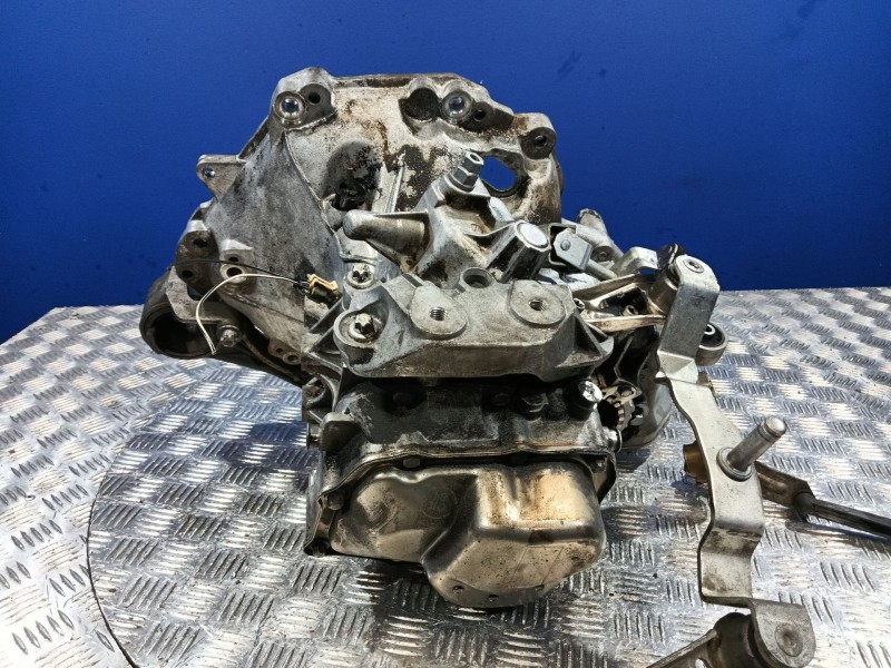 Recambio de caja cambios para opel corsa c corsa c referencia OEM IAM A16522F17W355  12992510