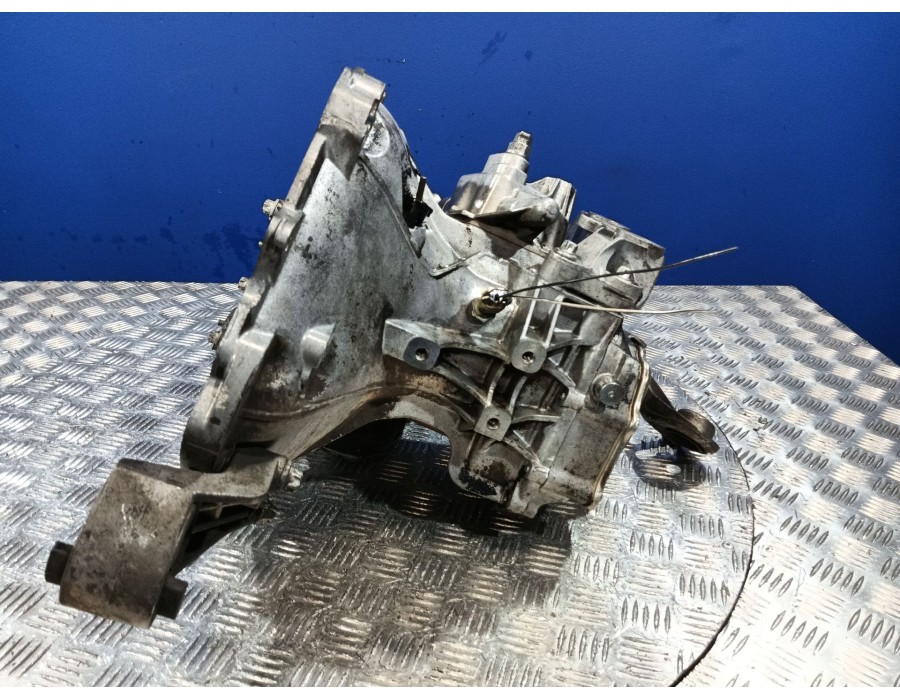 Recambio de caja cambios para opel corsa c corsa c referencia OEM IAM A16522F17W355  12992510