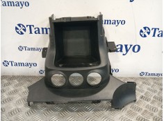 Recambio de moldura para mitsubishi outlander (cw0) referencia OEM IAM 8010A143  8002A036ZZ