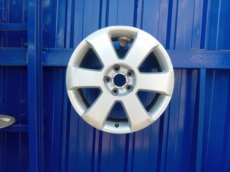 Recambio de llanta para » otros... modelos referencia OEM IAM 8H0601025A  