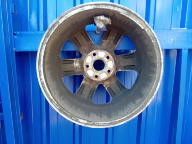 Recambio de llanta para » otros... modelos referencia OEM IAM 8H0601025A  