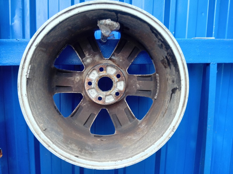 Recambio de llanta para » otros... modelos referencia OEM IAM 8H0601025A  
