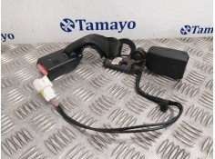 Recambio de enganche cinturon trasero central para citroën c4 berlina referencia OEM IAM CC628AA  