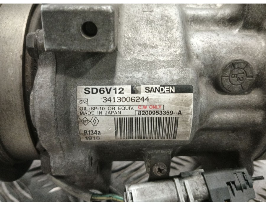 Recambio de compresor aire acondicionado para ford ka (ru8) 1.2 referencia OEM IAM 8200953359A  SD6V12