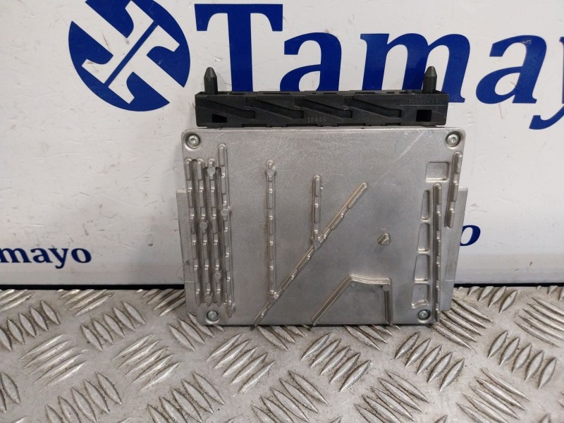 Recambio de centralita motor uce para volvo xc90 2.4 diesel cat referencia OEM IAM 0281011078 30637733 1039S00000