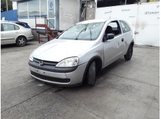 opel corsa c (x01) del año 2001 2
