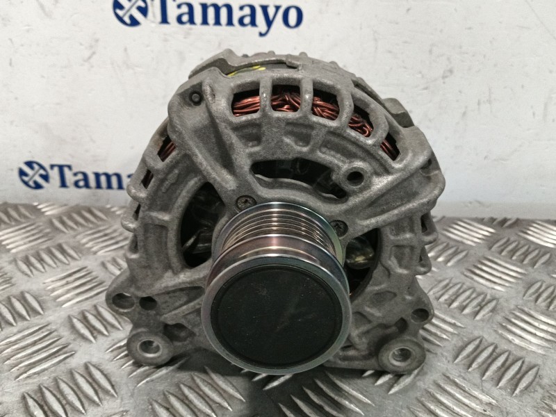 Recambio de alternador para volkswagen golf vii lim. referencia OEM IAM 04E903023  