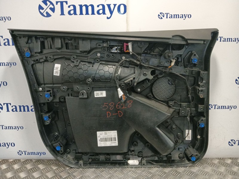 Recambio de guarnecido puerta delantera derecha para bmw 2 active tourer (u06) 220i mild hybrid referencia OEM IAM 20466710  