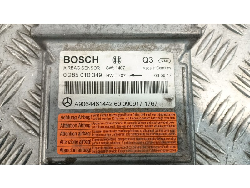 Recambio de centralita airbag para mercedes-benz sprinterii caja cerrada (desde 01.06) referencia OEM IAM A9064461442  