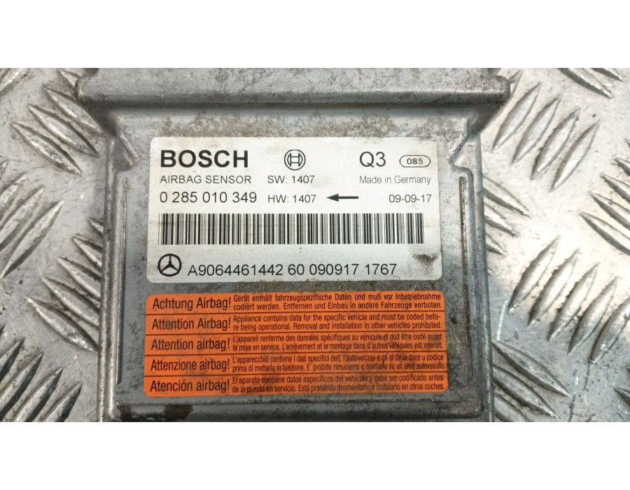 Recambio de centralita airbag para mercedes-benz sprinterii caja cerrada (desde 01.06) referencia OEM IAM A9064461442  