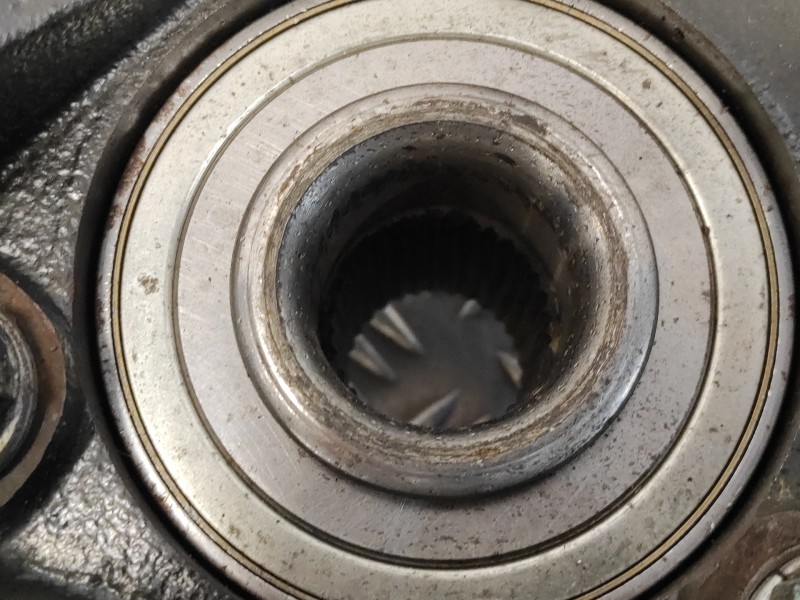 Recambio de mangueta delantera derecha para kia carnival 2.9 crdi cat referencia OEM IAM   