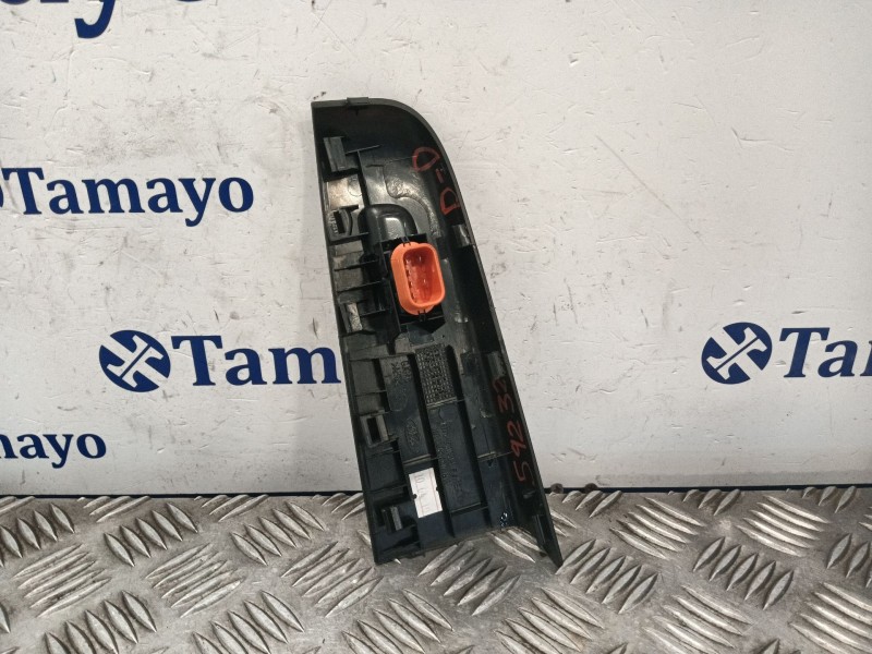 Recambio de mando elevalunas delantero derecho para ford transit courier b460 furgoneta/monovolumen 1.5 tdci referencia OEM IAM 