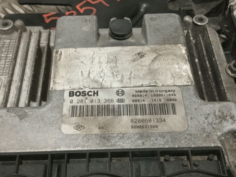 Recambio de centralita motor uce para renault scenic ii grand scenic ii referencia OEM IAM 0281013366 8200631560 8200601334