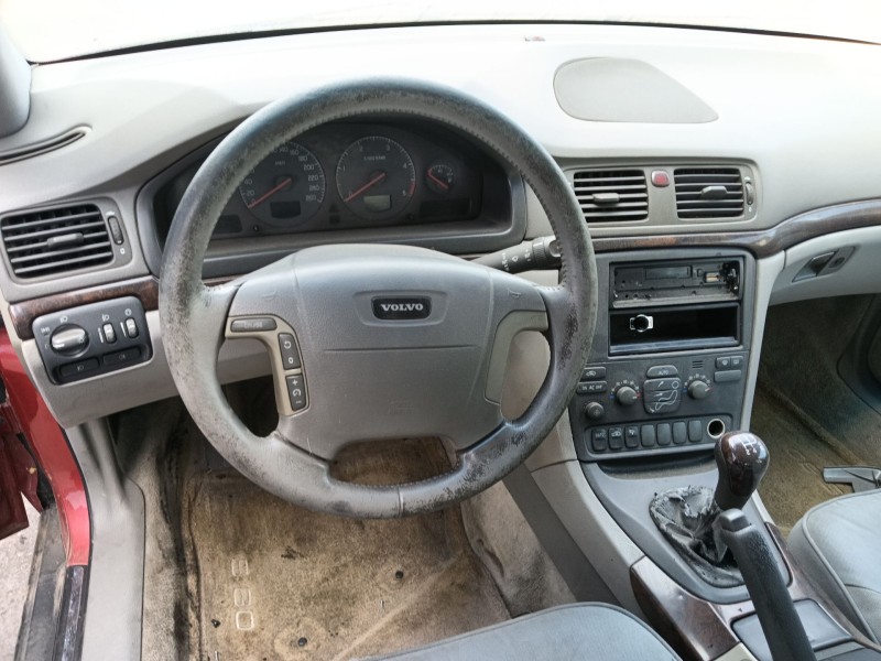 volvo s80 berlina del año 1999