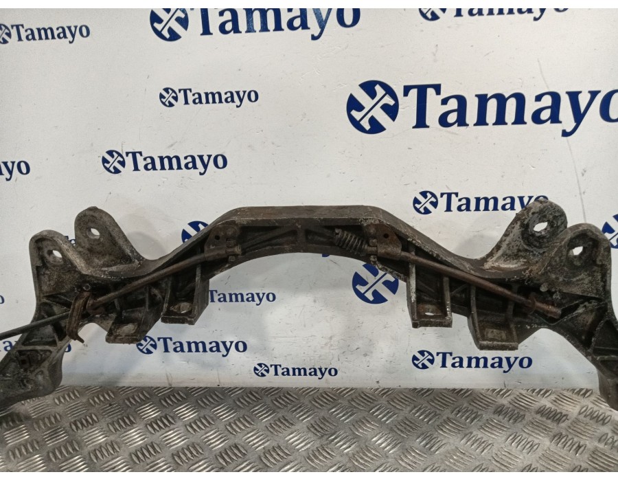Recambio de soporte brazo suspension trasero izquierdo para porsche 928 4.5 referencia OEM IAM 92833113112  30281008001