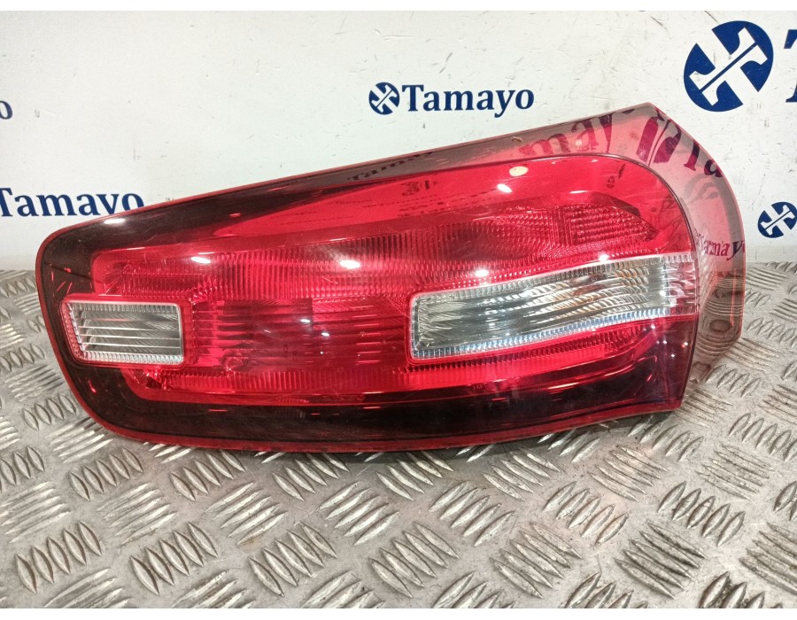 Recambio de piloto trasero derecho para citroën c4 picasso ii 1.6 bluehdi 120 referencia OEM IAM 9676120680  