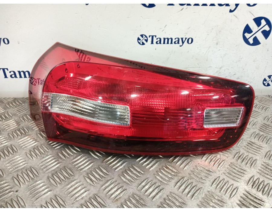Recambio de piloto trasero derecho para citroën c4 picasso ii 1.6 bluehdi 120 referencia OEM IAM 9676120680  