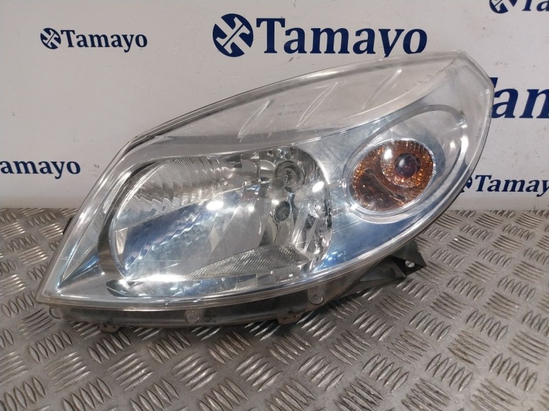 Recambio de faro izquierdo para dacia sandero 1.2 16v referencia OEM IAM 8200733878  