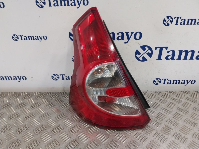 Recambio de piloto trasero izquierdo para dacia sandero 1.2 16v referencia OEM IAM 8200734825  62421001