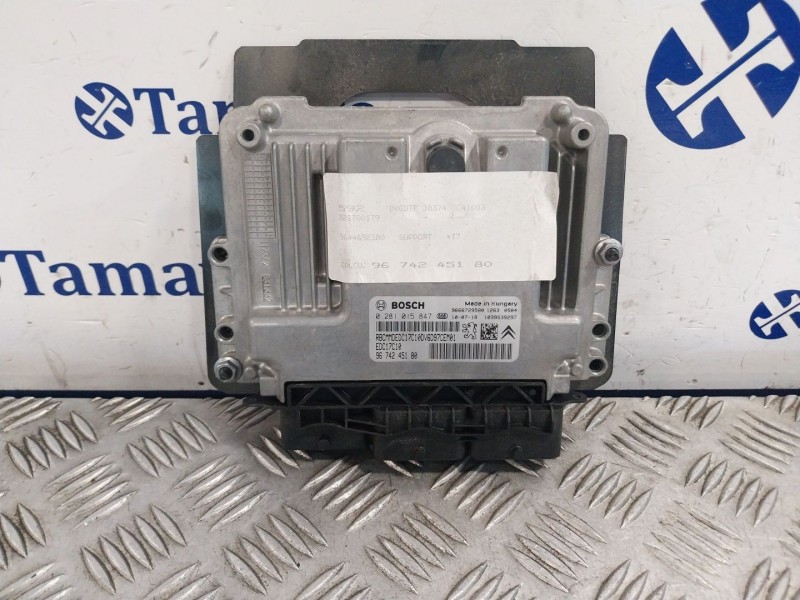 Recambio de centralita motor uce para peugeot 308 i (4a_, 4c_) 1.6 hdi referencia OEM IAM 9674245180 9666729580 0281015847