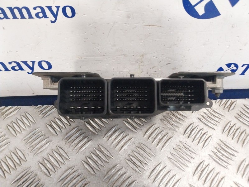 Recambio de centralita motor uce para peugeot 308 i (4a_, 4c_) 1.6 hdi referencia OEM IAM 9674245180 9666729580 0281015847