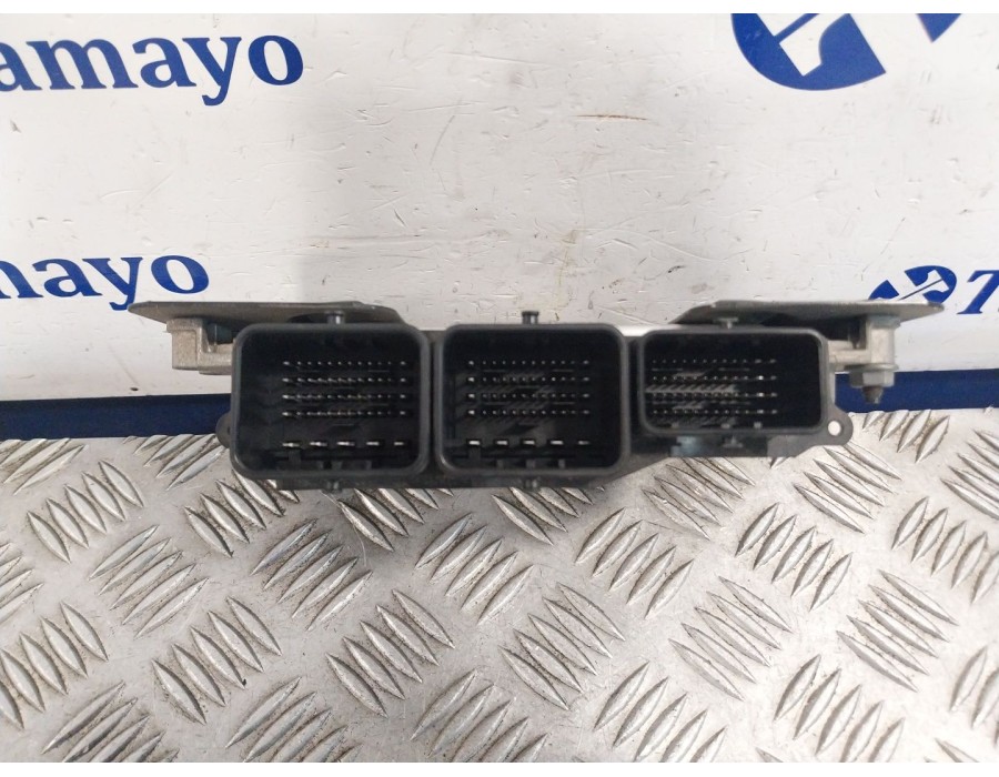 Recambio de centralita motor uce para peugeot 308 i (4a_, 4c_) 1.6 hdi referencia OEM IAM 9674245180 9666729580 0281015847