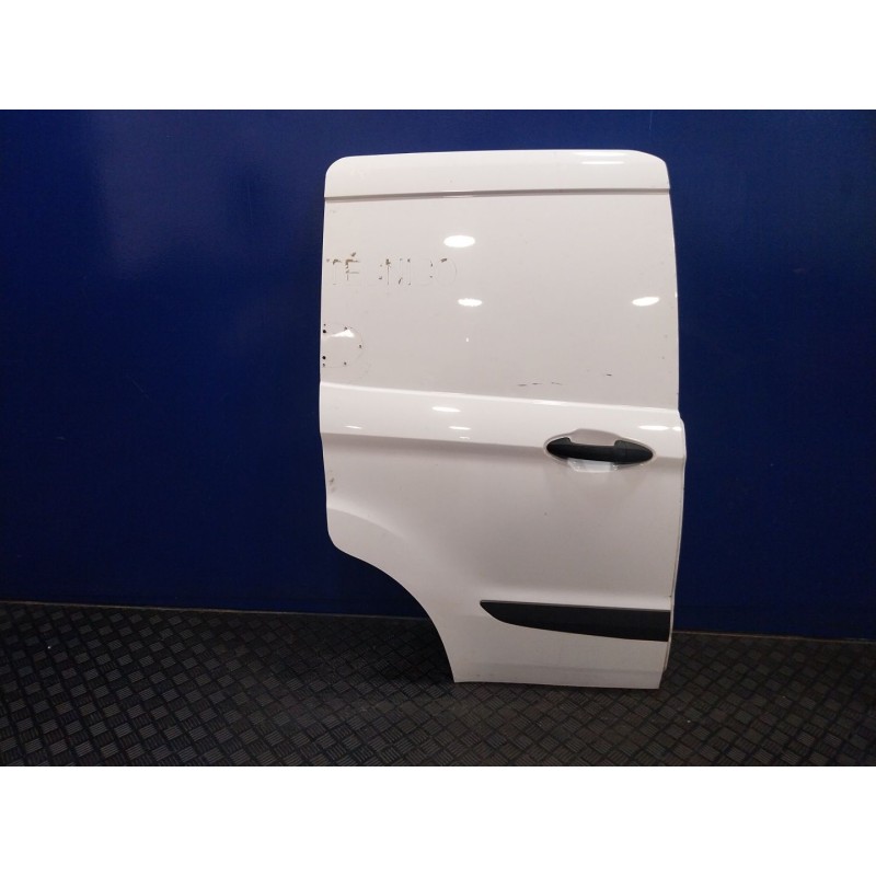 Recambio de puerta trasera derecha para ford transit courier b460 furgoneta/monovolumen 1.5 tdci referencia OEM IAM   