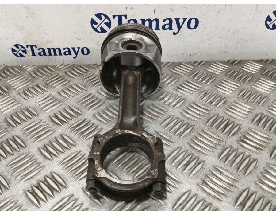 Recambio de piston para mercedes-benz sprinter (w901,w904) caja cerr. 208 d (901.3/902.361-362) referencia OEM IAM 601943  