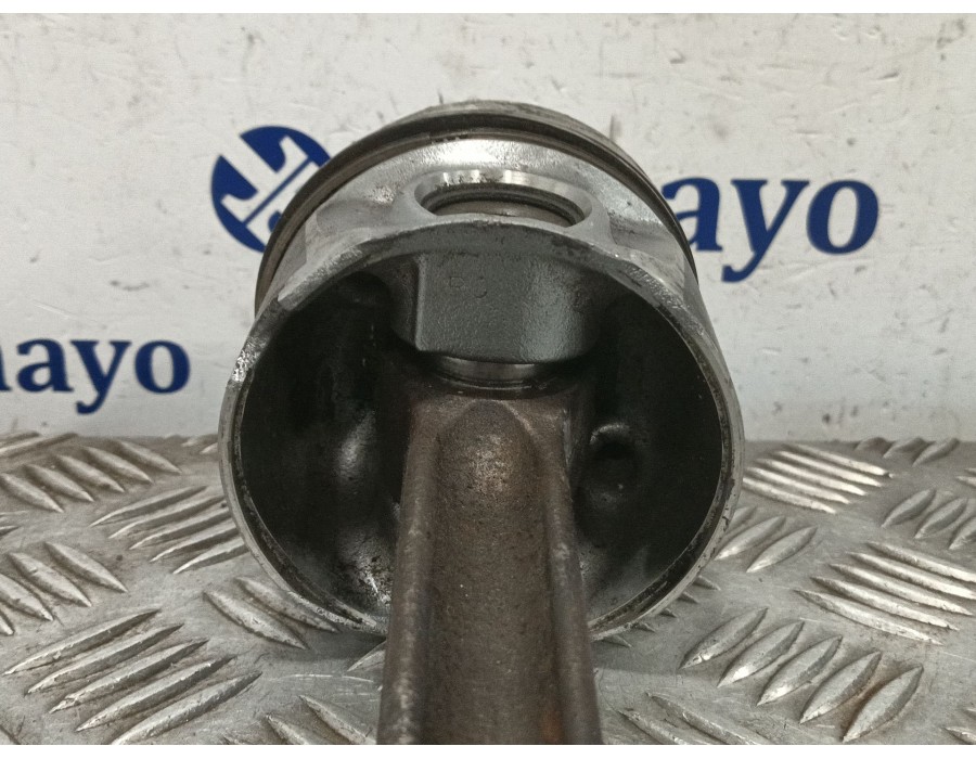 Recambio de piston para mercedes-benz sprinter (w901,w904) caja cerr. 208 d (901.3/902.361-362) referencia OEM IAM 601943  