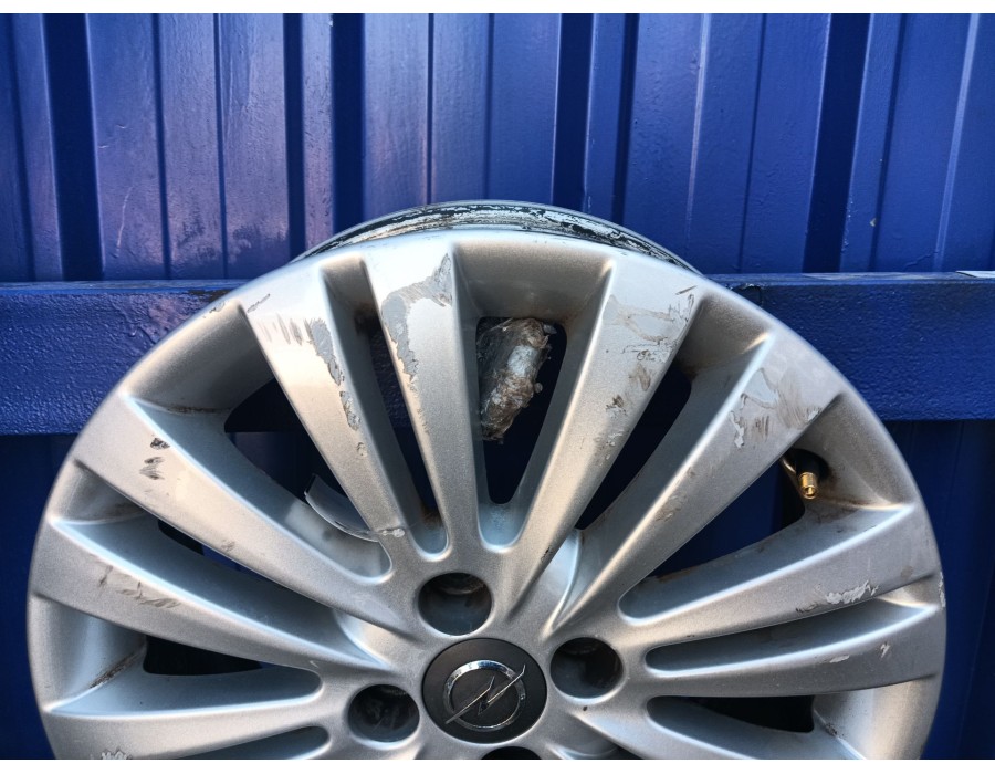 Recambio de llanta para opel insignia a (g09) 2.0 cdti (68) referencia OEM IAM 13313796  