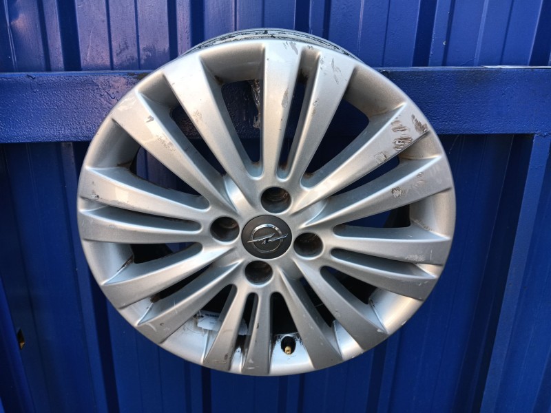 Recambio de llanta para opel insignia a (g09) 2.0 cdti (68) referencia OEM IAM 13313796  