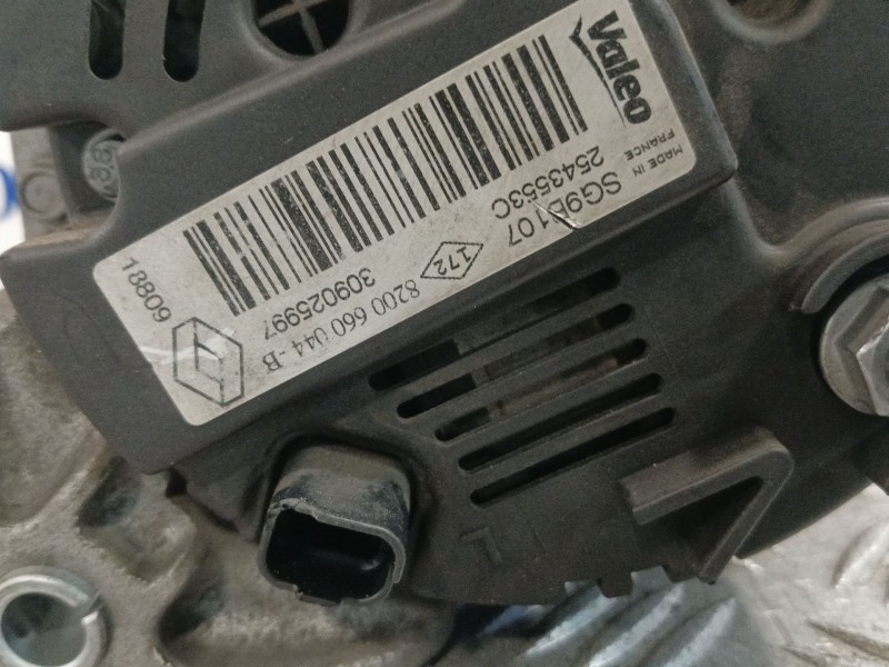 Recambio de alternador para dacia sandero 1.2 16v referencia OEM IAM 8200660044B  2543553C