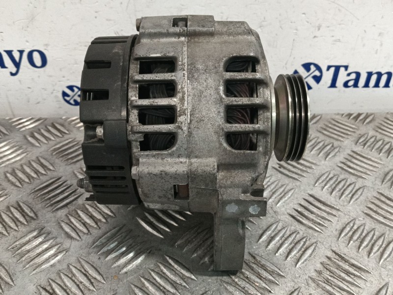 Recambio de alternador para dacia sandero 1.2 16v referencia OEM IAM 8200660044B  2543553C