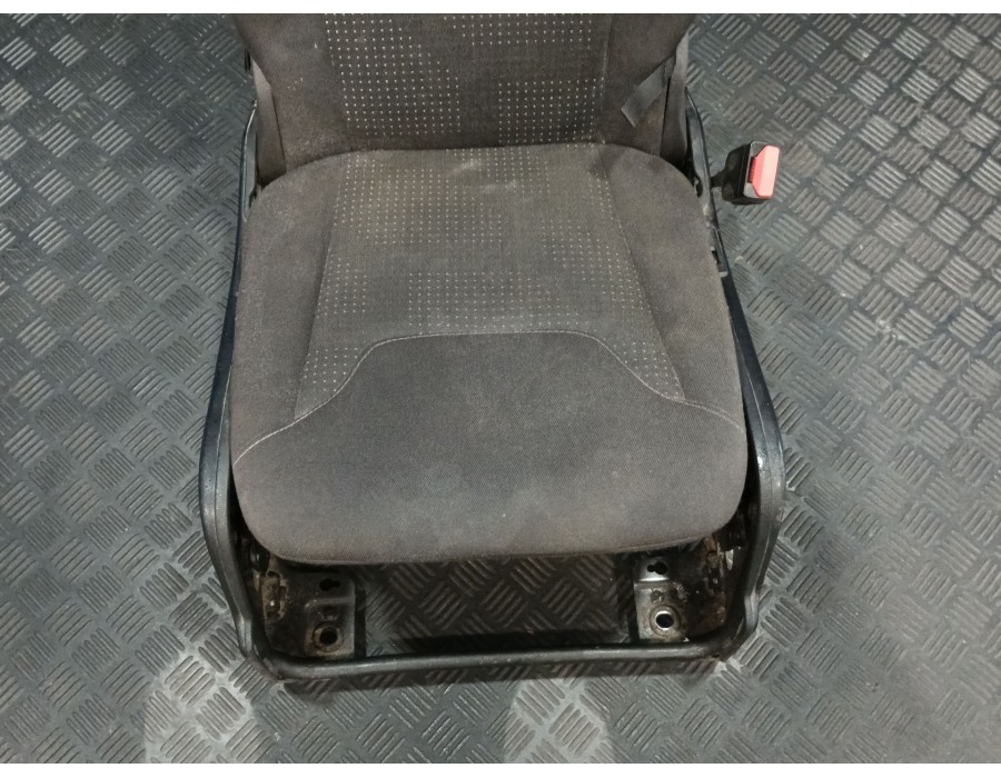 Recambio de asiento delantero derecho para ford transit courier b460 furgoneta/monovolumen 1.5 tdci referencia OEM IAM   
