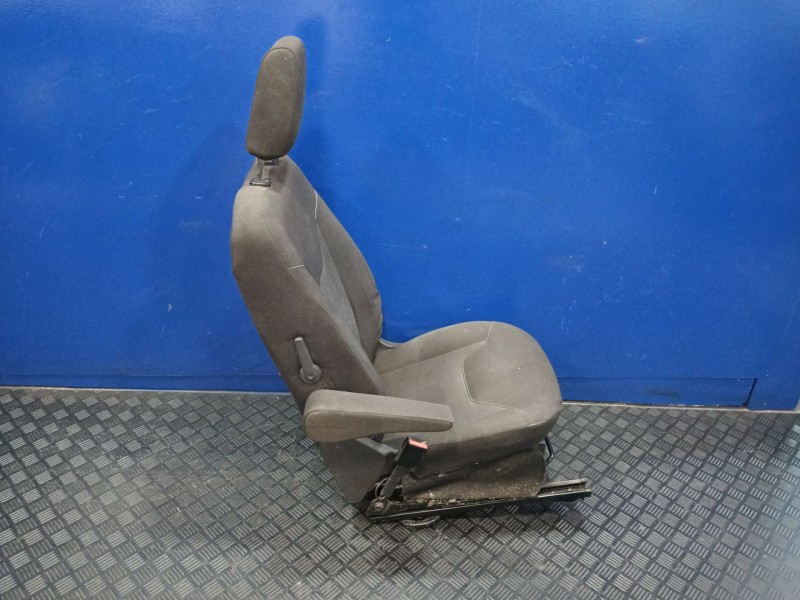 Recambio de asiento delantero izquierdo para ford transit courier b460 furgoneta/monovolumen 1.5 tdci referencia OEM IAM   