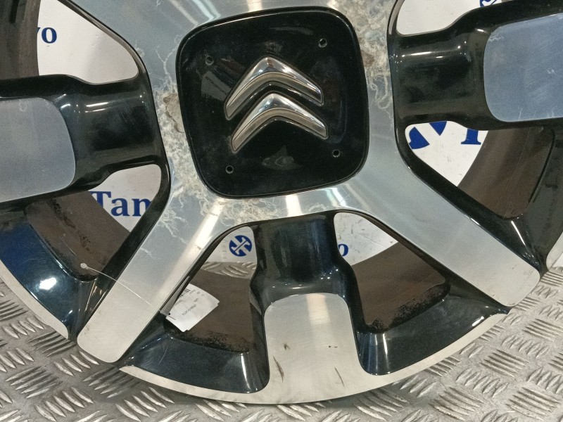 Recambio de llanta para citroën c4 cactus 1.6 bluehdi 100 referencia OEM IAM   