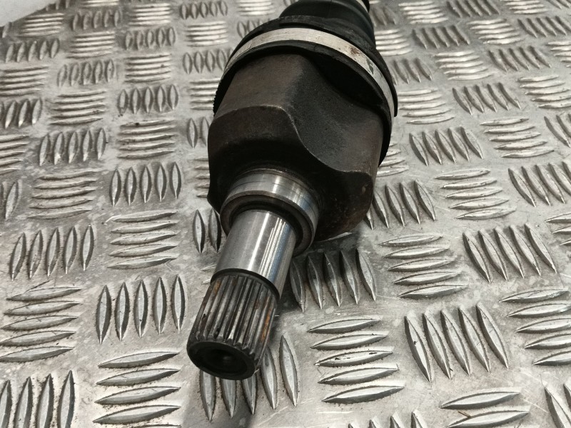 Recambio de transmision delantera izquierda para peugeot 307 (3a/c) 1.6 hdi 110 referencia OEM IAM 9637117780  8MN04