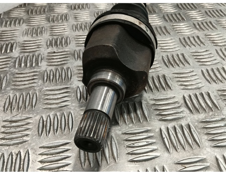 Recambio de transmision delantera izquierda para peugeot 307 (3a/c) 1.6 hdi 110 referencia OEM IAM 9637117780  8MN04