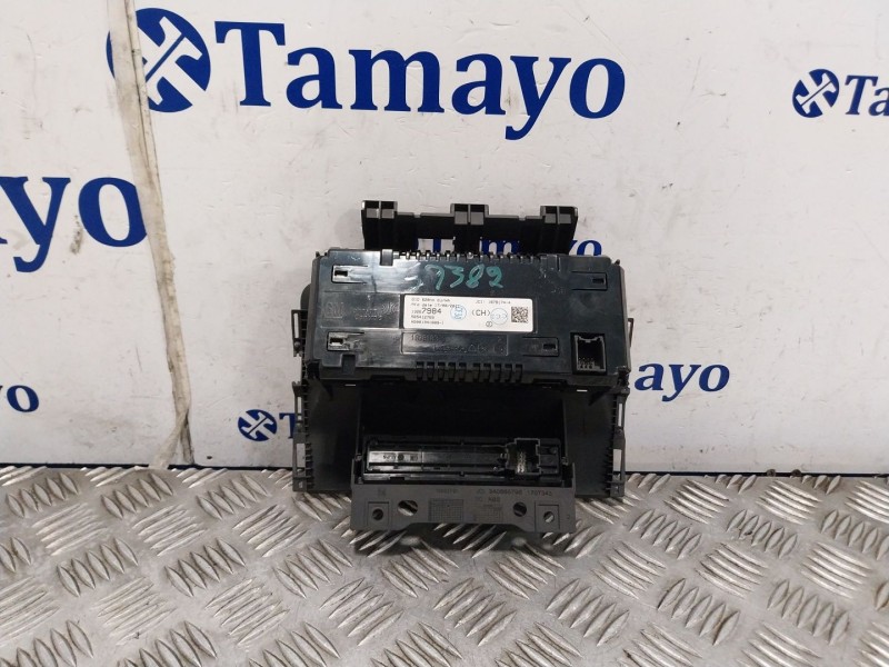 Recambio de pantalla multifuncion para opel astra j (p10) 1.7 cdti (68) referencia OEM IAM 13267984 18781744 565412769