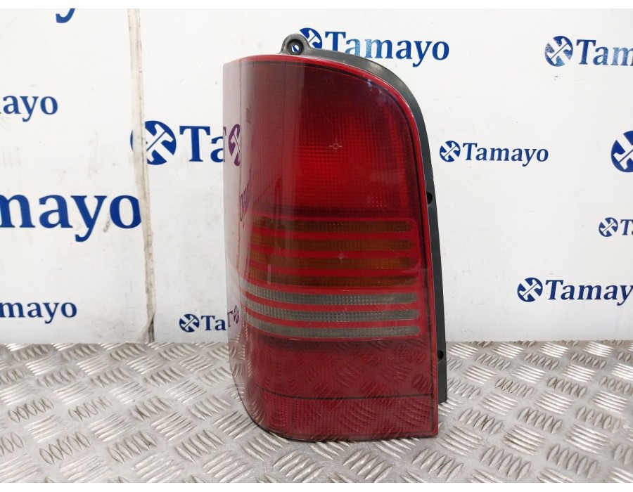 Recambio de piloto trasero izquierdo para mercedes-benz vito (w638) caja cerrada 2.1 cc referencia OEM IAM 6388201264  