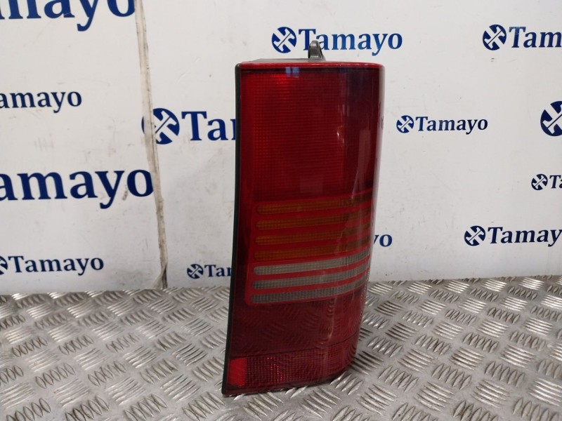 Recambio de piloto trasero izquierdo para mercedes-benz vito (w638) caja cerrada 2.1 cc referencia OEM IAM 6388201264  