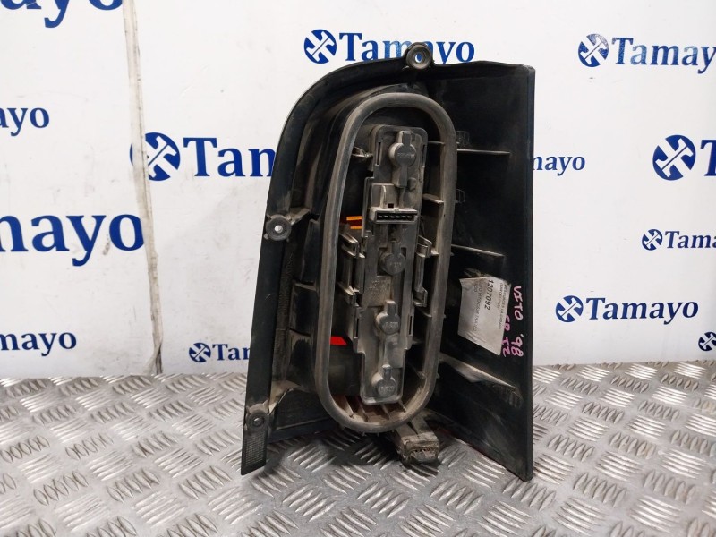 Recambio de piloto trasero izquierdo para mercedes-benz vito (w638) caja cerrada 2.1 cc referencia OEM IAM 6388201264  