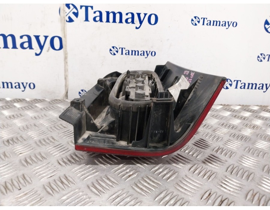 Recambio de piloto trasero izquierdo para mercedes-benz vito (w638) caja cerrada 2.1 cc referencia OEM IAM 6388201264  