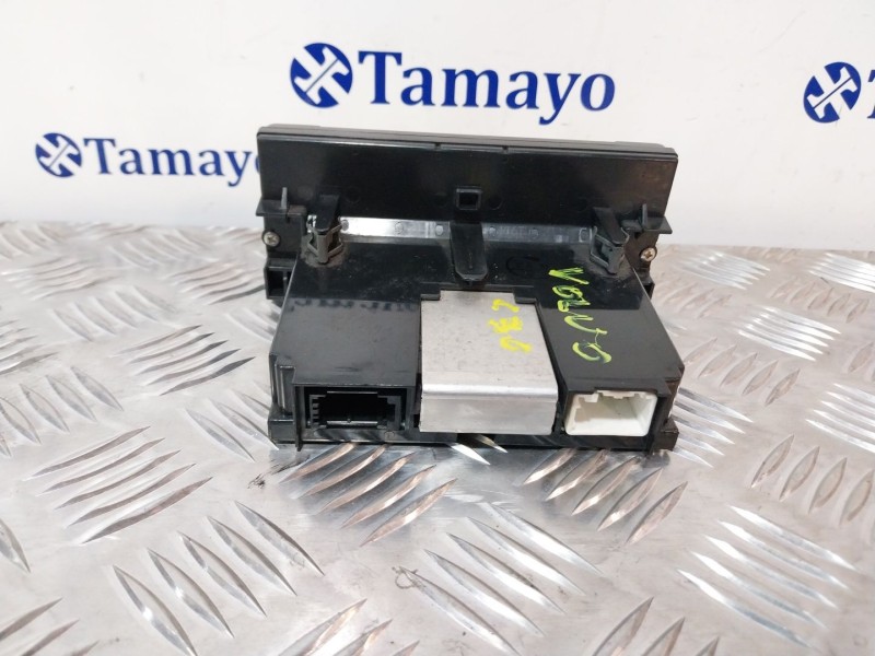 Recambio de pantalla multifuncion para volvo c30 2.0 diesel cat referencia OEM IAM 30797719 69199100 A555G