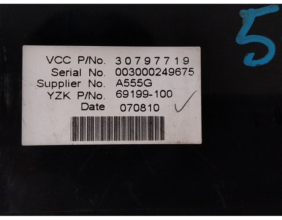 Recambio de pantalla multifuncion para volvo c30 2.0 diesel cat referencia OEM IAM 30797719 69199100 A555G