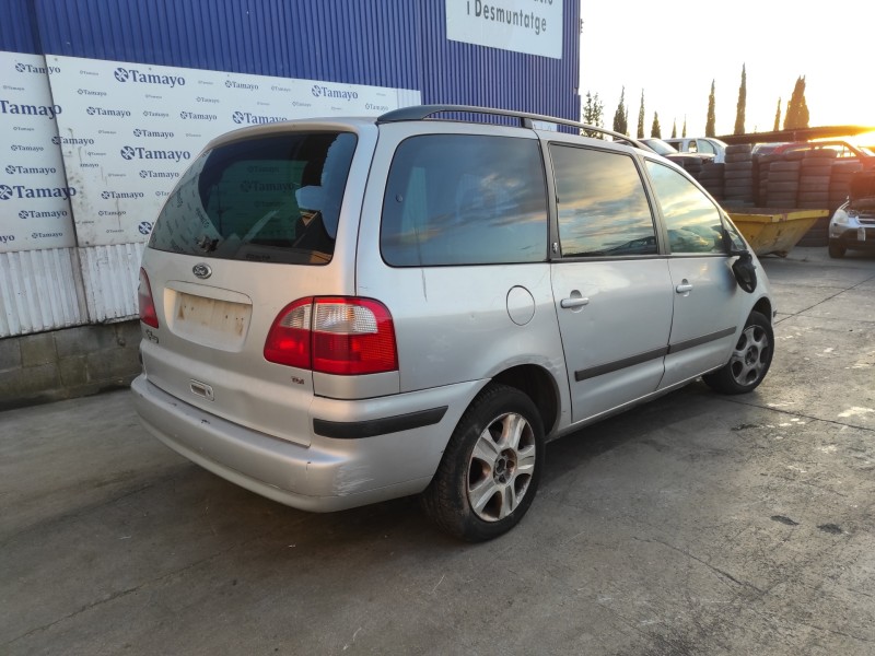 ford galaxy (vy) del año 2003